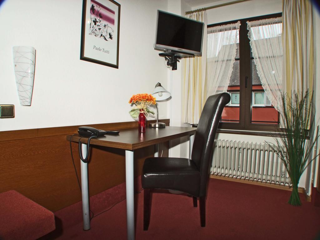 Hotel Beller Kenzingen Exteriör bild